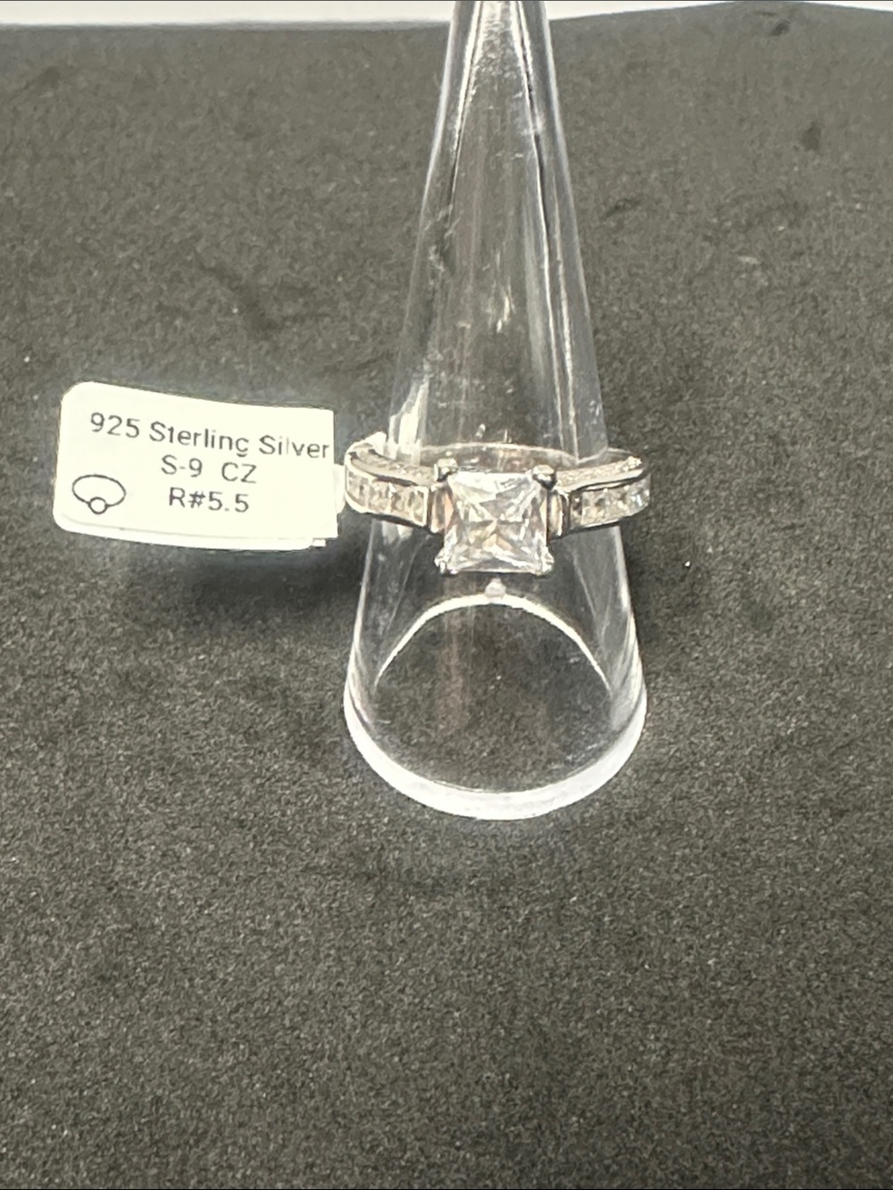 925 Sterling Silver Princess Cut Cubic Zirconia Ring in Silver